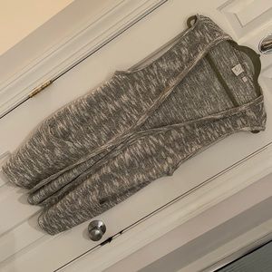 Knit vest with pockets